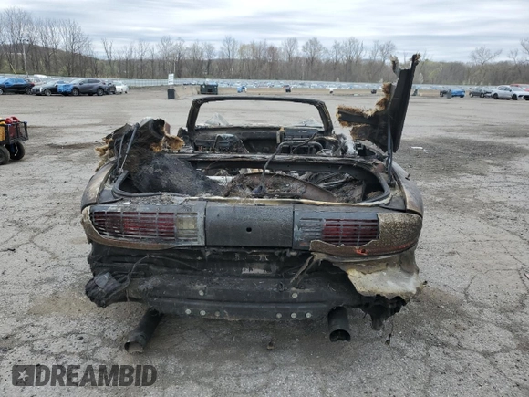 1997 Pontiac Firebird Trans Am z VIN 2G2FV32P4V2210845, wystawiony jako Copart lot #53998015 z przebiegiem Nie podano mil oraz Szkoda całkowita • Salvage title. Historia ofert i sprzedaży dostępna na DreamBid. Obrazek 6.