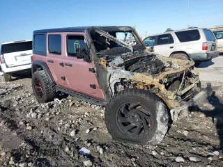 2021 Jeep Wrangler Unlimited Rubicon with VIN 1C4HJXFN5MW513999, listed as a Copart auction lot 46150685 with Not Provided miles and Salvage Title. Bid and sale history available at DreamBid. Image 4.