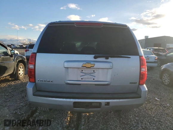 2012 Chevrolet Tahoe LS with VIN 1GNSCAE05CR202824, listed as a Copart auction lot 41580175 with 200,955 mi miles and Salvage title. Bid and sale history available at DreamBid. Image 6.