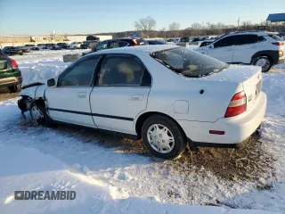 1995 Honda Accord LX with VIN 1HGCD5633SA075239, listed as a Copart auction lot 41386425 with 244,611 mi miles and Salvage Title. Bid and sale history available at carsss.com. Image 2.