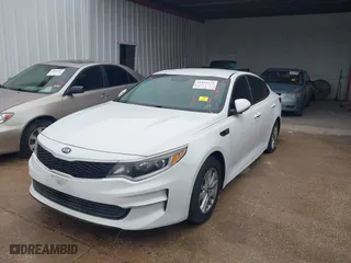 2018 Kia Optima LX with VIN 5XXGT4L39JG190285, listed as a IAAI auction lot 41832274 with NaN miles. Bid and sale history available at carsss.com. Image 20.