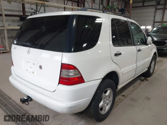 2000 Mercedes-Benz M 320/430/500 с VIN 4JGAB54E2YA166846, выставлен на аукционе IAAI как лот 41744657 с пробегом 226 711 миль миль и . История ставок и продаж доступна на DreamBid. Изображение 4.