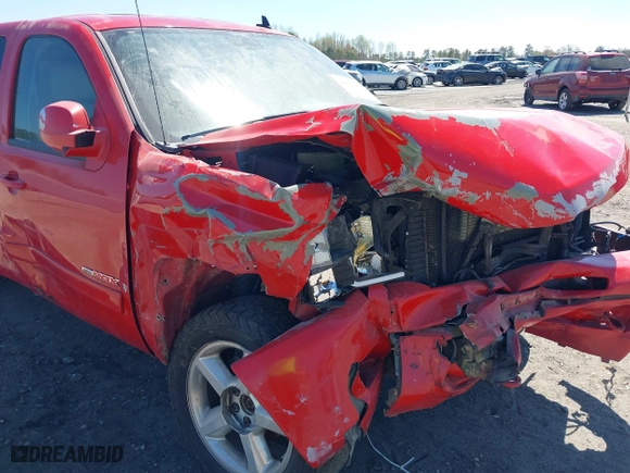 2007 Chevrolet Silverado 1500 LTZ with VIN 2GCFK13Y671561457, listed as a IAAI auction lot 40829294 with 168,186 mi miles. Bid and sale history available at carsss.com. Image 6.