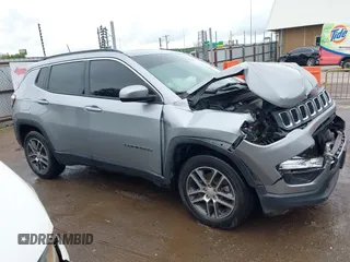 2018 Jeep Compass Altitude with VIN 3C4NJCBB0JT494366, listed as a IAAI auction lot 42201822 with 128,942 mi miles and . Bid and sale history available at DreamBid. Image 13.