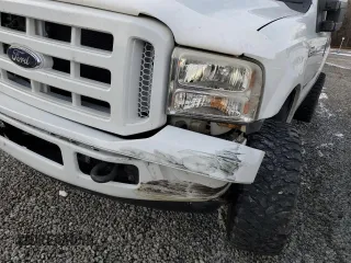 2007 Ford F-350 XL with VIN 1FTWF31P77EB13964, listed as a Copart auction lot 86046944 with 126,568 mi miles and Salvage title. Bid and sale history available at DreamBid. Image 9.