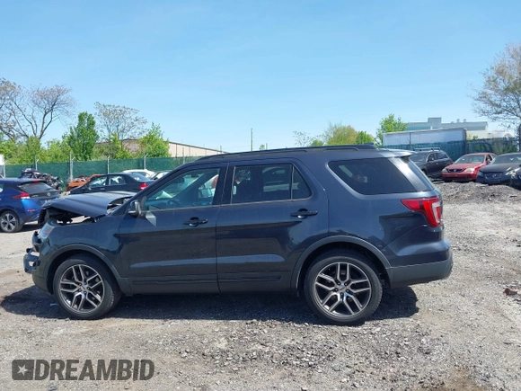 2017 Ford Explorer Sport with VIN 1FM5K8GT4HGC08430, listed as a IAAI auction lot 42140269 with 43,485 mi miles and . Bid and sale history available at carsss.com. Image 15.