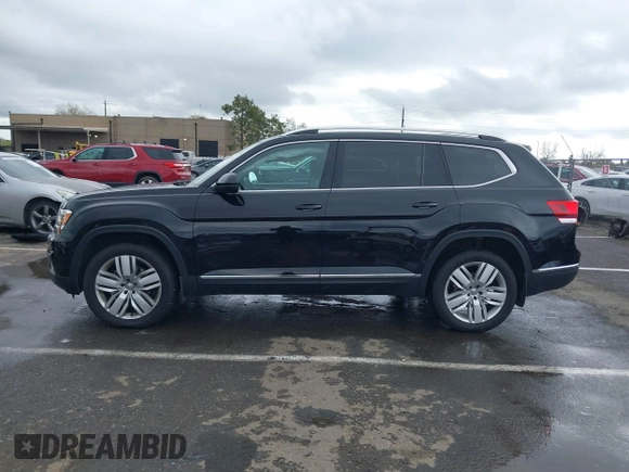 2018 Volkswagen Atlas SEL Premium z VIN 1V2NR2CA5JC533259, wystawiony jako IAAI lot #41799476 z przebiegiem 49 616 mil mil oraz . Historia ofert i sprzedaży dostępna na DreamBid. Obrazek 14.