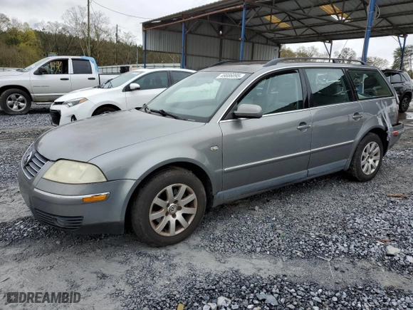 2002 Volkswagen Passat GLS with VIN WVWVD63B82E377059, listed as a Copart auction lot 49886895 with 181,862 mi miles and Salvage Title. Bid and sale history available at carsss.com. Image 1.