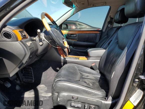 2001 Lexus LS 430 z VIN JTHBN30F710029902, wystawiony jako Copart lot #55810405 z przebiegiem 234 143 mil mil oraz Czysty tytuł • Clean title. Historia ofert i sprzedaży dostępna na DreamBid. Obrazek 7.
