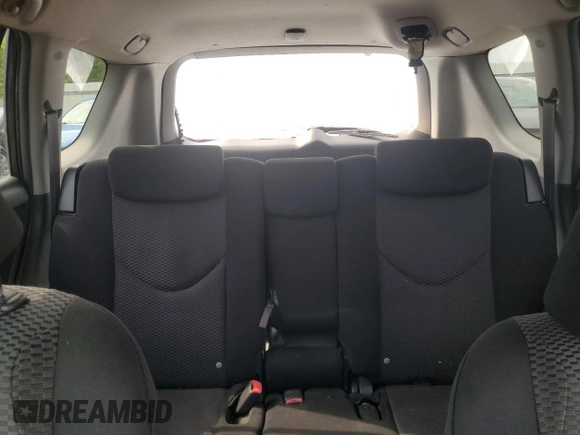 2007 Toyota RAV4 Sport z VIN JTMBD32V676043689, wystawiony jako Copart lot #58730075 z przebiegiem 141 088 mil mil oraz Szkoda całkowita • Salvage title. Historia ofert i sprzedaży dostępna na DreamBid. Obrazek 10.