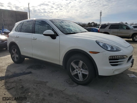 2011 Porsche Cayenne with VIN WP1AA2A20BLA05552, listed as a Copart auction lot 43316885 with 157,341 mi miles and Clean Title. Bid and sale history available at carsss.com. Image 4.