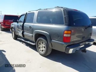 2002 Chevrolet Suburban LS with VIN 3GNEC16Z62G198727, listed as a IAAI auction lot 41843171 with 342,212 mi miles. Bid and sale history available at carsss.com. Image 3.