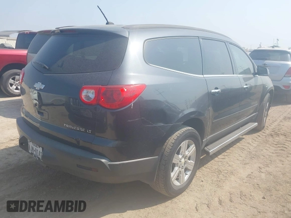 2012 Chevrolet Traverse 1LT z VIN 1GNKVGED6CJ349863, wystawiony jako IAAI lot #42334355 z przebiegiem 196 298 mil mil oraz . Historia ofert i sprzedaży dostępna na DreamBid. Obrazek 4.
