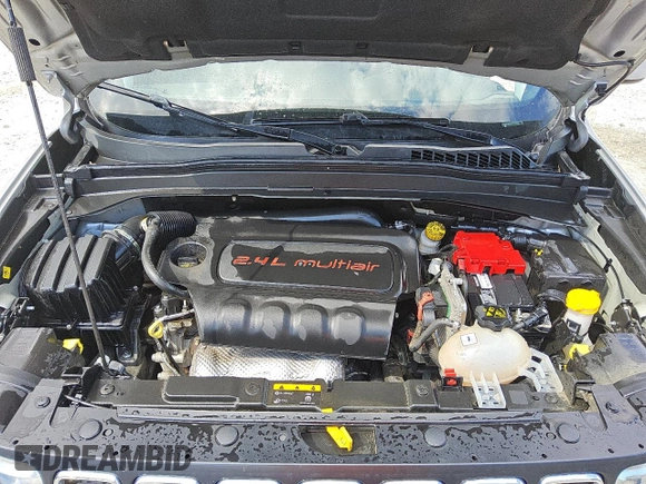 2020 Jeep Renegade Latitude with VIN ZACNJABB0LPL50960, listed as a Copart auction lot 52436285 with 55,792 mi miles and Clean Title. Bid and sale history available at DreamBid. Image 12.