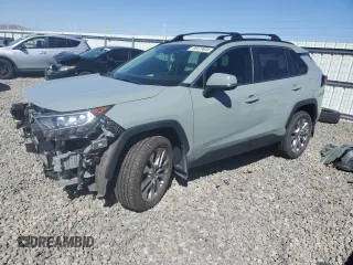 2021 Toyota RAV4 XLE Premium with VIN JTMA1RFV4MD070219, listed as a Copart auction lot 69473604 with 39,914 mi miles and Salvage title. Bid and sale history available at DreamBid. Image 1.