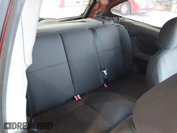 2005 Ford Focus S z VIN 3FAFP31N05R150706, wystawiony jako IAAI lot #42355781 z przebiegiem 194 401 mil mil oraz . Historia ofert i sprzedaży dostępna na DreamBid. Obrazek 8.