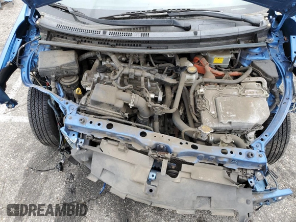 2015 Toyota Prius One z VIN JTDKDTB36F1587118, wystawiony jako Copart lot #59422605 z przebiegiem 100 010 mil mil oraz Szkoda całkowita • Salvage title. Historia ofert i sprzedaży dostępna na DreamBid. Obrazek 11.