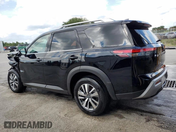 2025 Nissan Pathfinder SL z VIN 5N1DR3CA5SC229171, wystawiony jako Copart lot #58738255 z przebiegiem 3551 mil mil oraz Tytuł czysty. Historia ofert i sprzedaży dostępna na DreamBid. Obrazek 2.