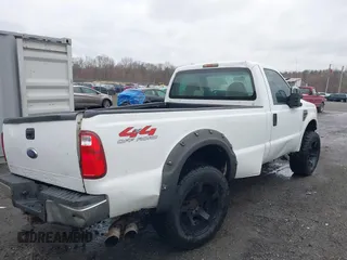 2008 Ford F-250 XL z VIN 1FTSF21RX8EE28091, wystawiony jako IAAI lot #41854496 z przebiegiem 221 483 mil mil oraz . Historia ofert i sprzedaży dostępna na DreamBid. Obrazek 4.