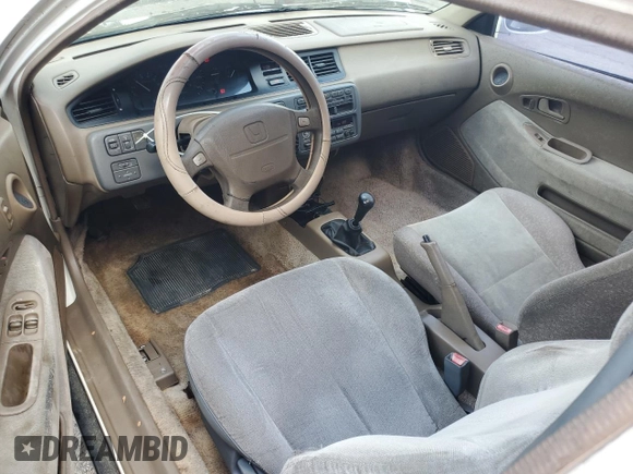 1993 Honda Civic z VIN 1HGEJ116XPL055531, wystawiony jako Copart lot #56833085 z przebiegiem 390 188 mil mil oraz Czysty tytuł • Clean title. Historia ofert i sprzedaży dostępna na DreamBid. Obrazek 8.