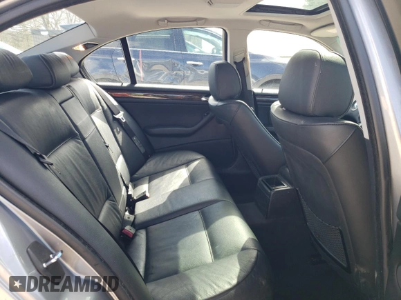 2004 BMW 3 Series 325xi with VIN WBAEU334X4PM60979, listed as a Copart auction lot 48737695 with 145,364 mi miles and Clean title. Bid and sale history available at DreamBid. Image 10.