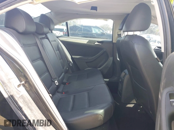 2013 Volkswagen Jetta SE with VIN 3VWDP7AJ5DM308715, listed as a IAAI auction lot 41666299 with 170,823 mi miles and . Bid and sale history available at DreamBid. Image 8.