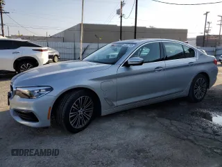 2019 BMW 5 Series 530e iPerformance with VIN WBAJA9C57KB392766, listed as a Copart auction lot 43087155 with 48,881 mi miles and Salvage Title. Bid and sale history available at carsss.com. Image 1.