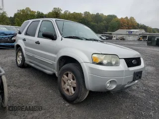 2007 Ford Escape XLT with VIN 1FMYU03117KC03534, listed as a Copart auction lot 72910934 with 107,484 mi miles and Salvage Title. Bid and sale history available at carsss.com. Image 4.