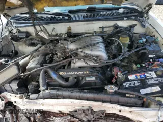 1999 Toyota Tacoma with VIN 4TAWN72N2XZ434256, listed as a Copart auction lot 49873685 with 285,424 mi miles and Salvage title. Bid and sale history available at DreamBid. Image 11.