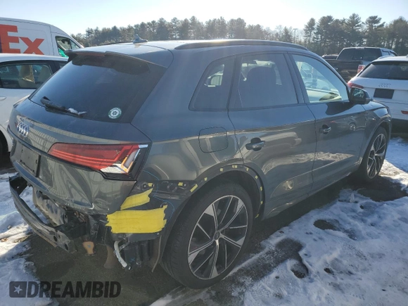 2021 Audi SQ5 Premium Plus with VIN WA1B4AFY8M2053906, listed as a Copart auction lot 88301095 with 60,036 mi miles and Salvage Title. Bid and sale history available at carsss.com. Image 3.