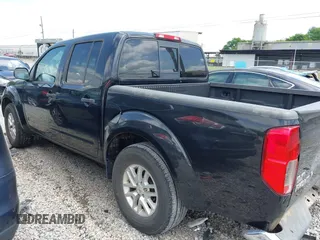 2019 Nissan Frontier SV z VIN 1N6AD0ER7KN788231, wystawiony jako IAAI lot #42215640 z przebiegiem 75 856 mil mil oraz . Historia ofert i sprzedaży dostępna na DreamBid. Obrazek 14.