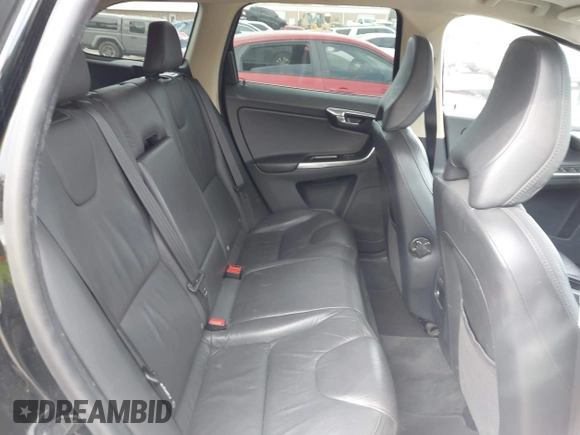 2013 Volvo XC60 3.2L z VIN YV4952DL0D2372518, wystawiony jako IAAI lot #42061418 z przebiegiem 122 704 mil mil oraz . Historia ofert i sprzedaży dostępna na DreamBid. Obrazek 8.