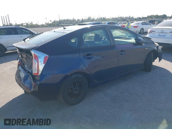 2015 Toyota Prius Four with VIN JTDKN3DU0F0453018, listed as a IAAI auction lot 41309334 with 112,565 mi miles. Bid and sale history available at carsss.com. Image 4.