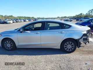 2017 Ford Fusion S with VIN 3FA6P0G76HR236209, listed as a IAAI auction lot 41799261 with 183,059 mi miles. Bid and sale history available at carsss.com. Image 14.