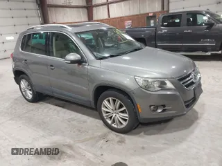 2011 Volkswagen Tiguan SE with VIN WVGBV7AX9BW524807, listed as a IAAI auction lot 41921439 with 204,813 mi miles and . Bid and sale history available at DreamBid. Image 1.