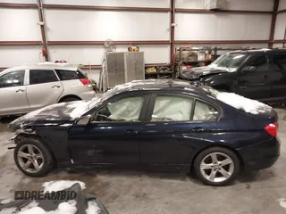 2013 BMW 3 Series 328i xDrive with VIN WBA3B5G51DNS02230, listed as a IAAI auction lot 41237054 with 89,704 mi miles. Bid and sale history available at carsss.com. Image 14.