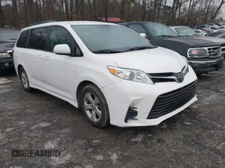 2018 Toyota Sienna LE Auto Access Seat with VIN 5TDKZ3DC7JS962959, listed as a IAAI auction lot 41614517 with 89,362 mi miles. Bid and sale history available at carsss.com. Image 1.