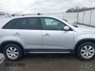 2012 Kia Sorento LX with VIN 5XYKTDA61CG303393, listed as a IAAI auction lot 41137220 with 123,474 mi miles. Bid and sale history available at carsss.com. Image 13.