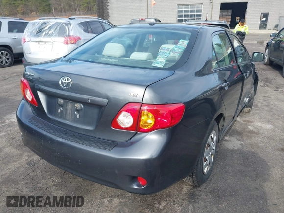 2009 Toyota Corolla z VIN 1NXBU40E19Z033512, wystawiony jako IAAI lot #41810775 z przebiegiem 101 752 mil mil oraz . Historia ofert i sprzedaży dostępna na DreamBid. Obrazek 4.