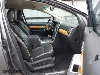 2009 Lincoln MKX with VIN 2LMDU68C89BJ10796, listed as a IAAI auction lot 41570182 with 201,400 mi miles. Bid and sale history available at carsss.com. Image 5.
