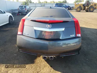 2013 Cadillac CTS-V z VIN 1G6DV1EP4D0125803, wystawiony jako Copart lot #70566514 z przebiegiem 95 769 mil mil oraz Szkody całkowita. Historia ofert i sprzedaży dostępna na DreamBid. Obrazek 6.