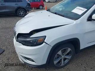 2019 Jeep Cherokee Limited with VIN 1C4PJLDB9KD469835, listed as a IAAI auction lot 41950965 with 80,576 mi miles. Bid and sale history available at carsss.com. Image 20.