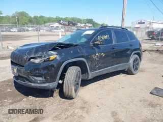 2019 Jeep Cherokee Latitude Plus with VIN 1C4PJMLX8KD432780, listed as a IAAI auction lot 42384043 with 98,099 mi miles and . Bid and sale history available at DreamBid. Image 17.