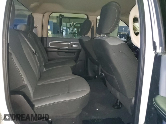 2019 Ram 2500 Big Horn with VIN 3C6UR5DJ5KG699123, listed as a Copart auction lot 88350115 with 261,067 mi miles and Clean Title. Bid and sale history available at carsss.com. Image 10.