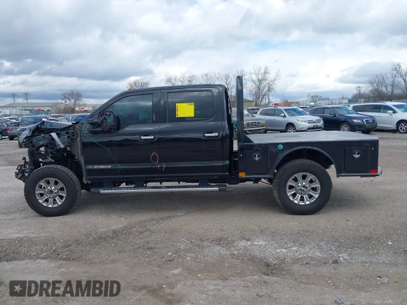 2018 Ford F-250 XL z VIN 1FT7W2BT2JEB68100, wystawiony jako IAAI lot #41974819 z przebiegiem 172 561 mil mil oraz . Historia ofert i sprzedaży dostępna na DreamBid. Obrazek 14.