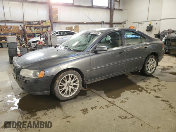 2005 Volvo S60 with VIN YV1RH592952453654, listed as a Copart auction lot 87317074 with 189,846 mi miles and Salvage Title. Bid and sale history available at carsss.com. Image 1.