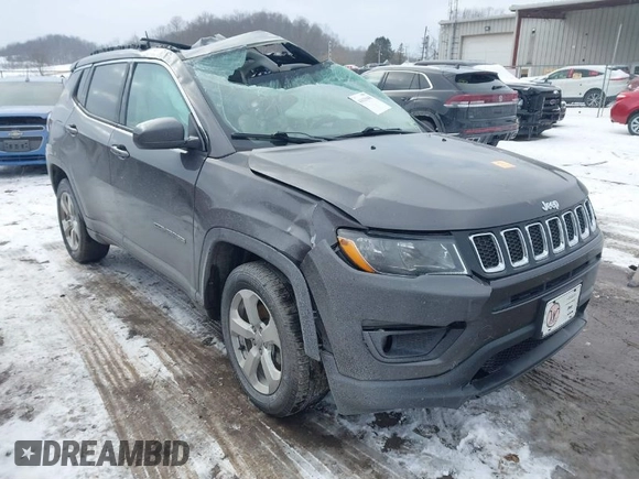 2017 Jeep Compass Latitude with VIN 3C4NJDBB1HT656327, listed as a IAAI auction lot 41629400 with 116,554 mi miles. Bid and sale history available at carsss.com. Image 1.
