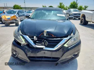 2017 Nissan Altima SL with VIN 1N4BL3AP4HC183206, listed as a Copart auction lot 61099785 with 123,522 mi miles and Clean title. Bid and sale history available at DreamBid. Image 5.