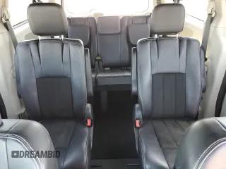 2019 Dodge Grand Caravan SXT with VIN 2C4RDGCG9KR759302, listed as a Copart auction lot 54262265 with 102,266 mi miles and Non Repairable. Bid and sale history available at DreamBid. Image 10.