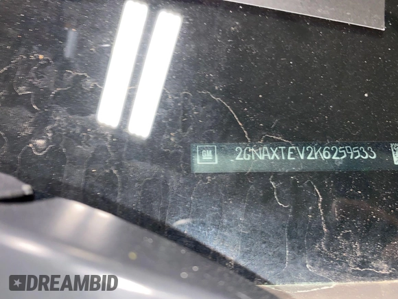 2019 Chevrolet Equinox LT z VIN 2GNAXTEV2K6259533, wystawiony jako IAAI lot #42556128 z przebiegiem 91 907 mil mil oraz . Historia ofert i sprzedaży dostępna na DreamBid. Obrazek 4.